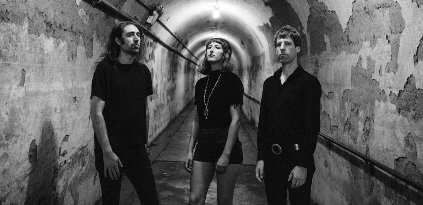 [+]A PLACE TO BURY STRANGERS[+] [-]+ BUCK GOOTER[-]