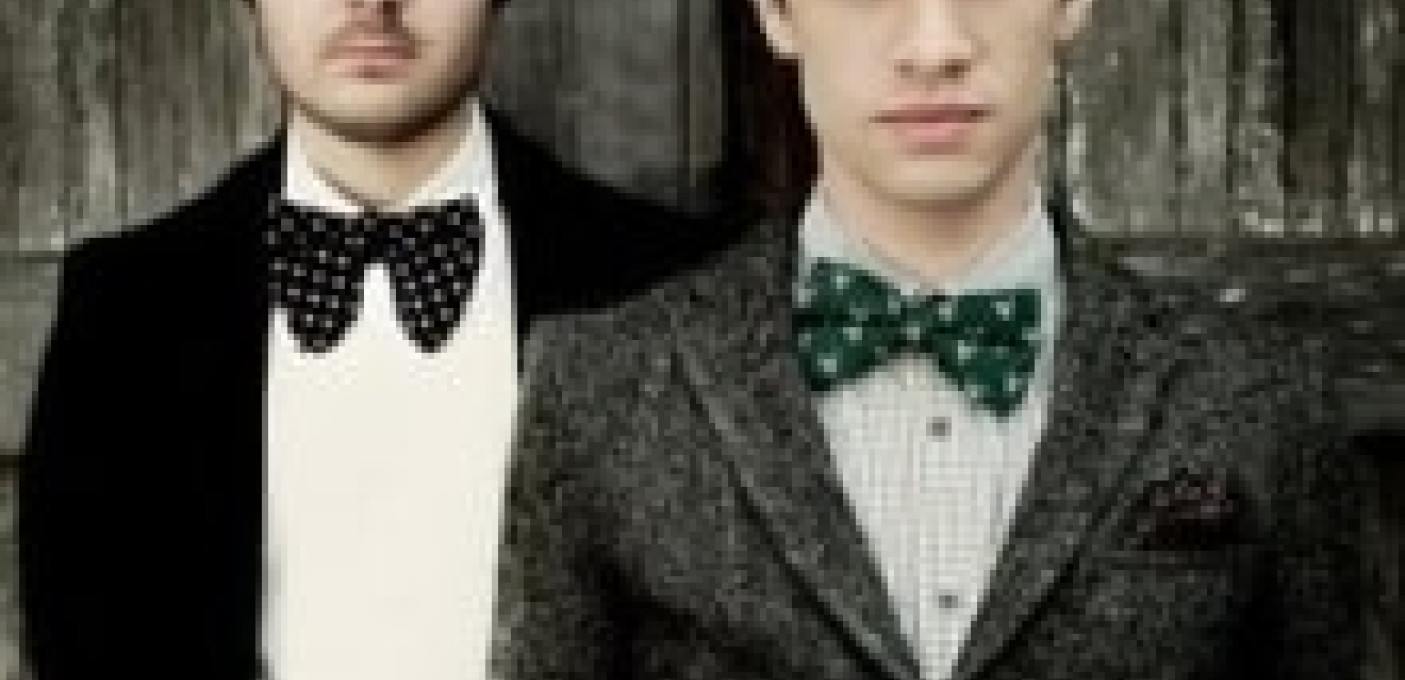 PANIC! AT THE DISCO + NEW POLITICS + -- UITGESTELD! --