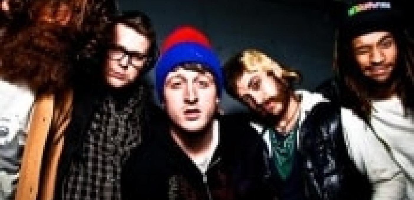 THE CHARIOT + MYCHILDREN MYBRIDE + CAMPUS + DOYLE